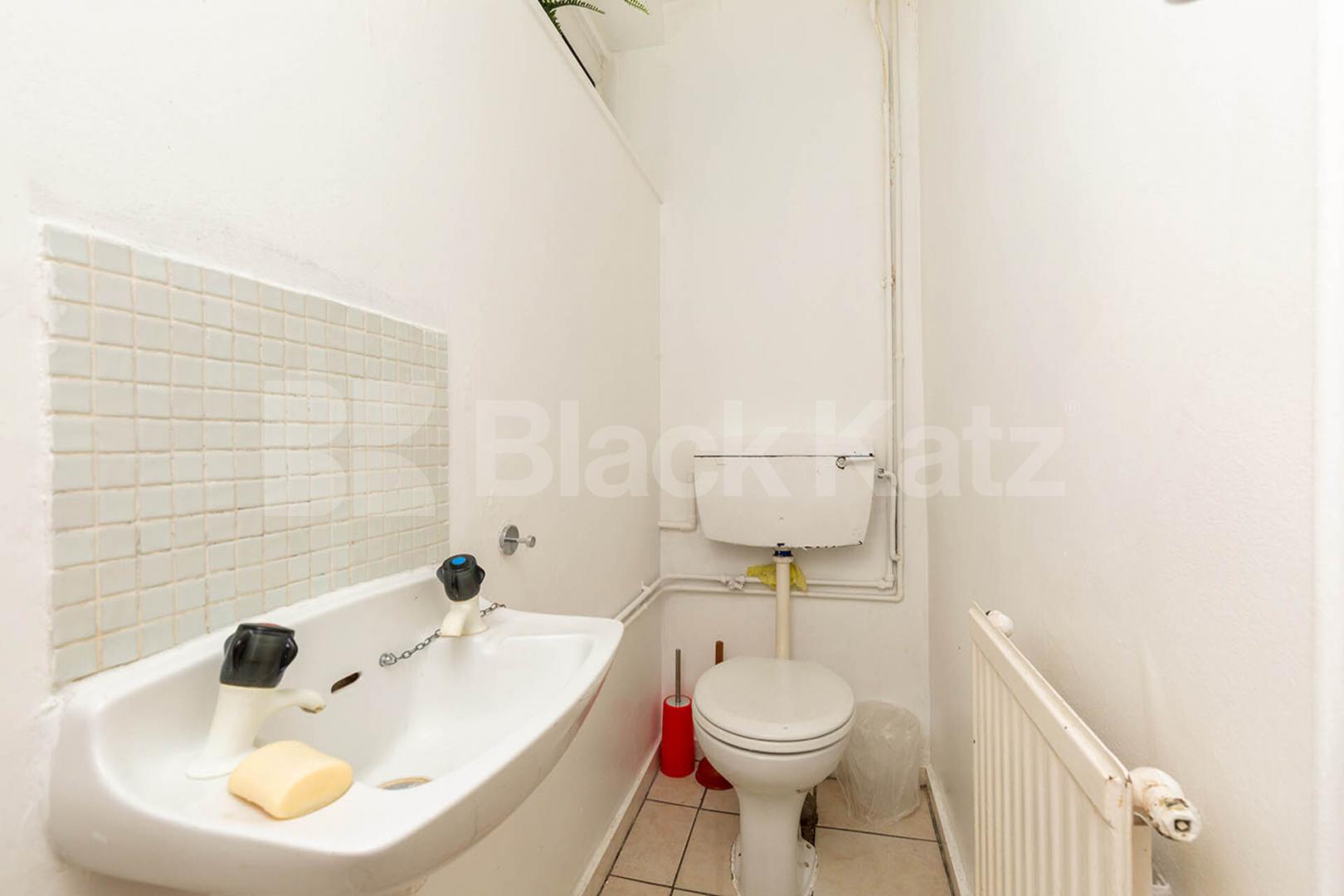 Well presented maisonette located on the borders of Camden and Islington  Blundell Street, Islington